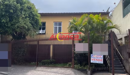 CASA TTERREA COM 3 DORMITÓRIOS  SENDO 1 SUITE A VENDA, 272 M² -Jardim Valéria - Guarulhos - SP