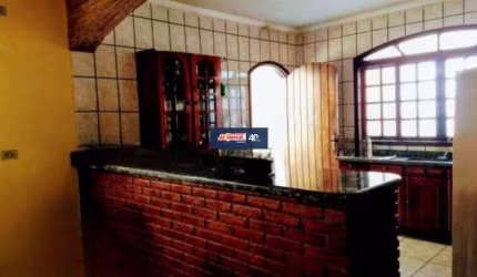SOBRADO COM 3 DORMS, SENDO 1 SUÍTE E EDÍCULA PRÓXIMO AO SHOPPING PÁTIO EM GUARULHOS, SP
