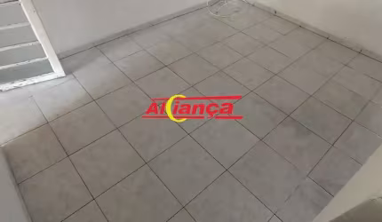 Sobrado 3 dorm com suíte sendo 1 dorm. terreo com wc 2 vg
