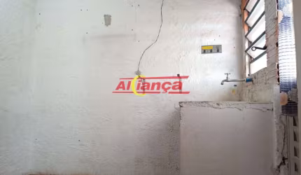 Casa não individual para alugar com 1 quarto - 50m² Vila São Jorge - Guarulhos por R$ 1.000