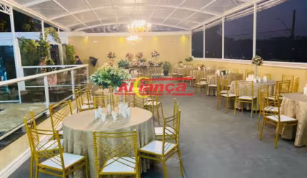 Chácara l Comercial ou Residencial: Casa Versátil com Estrutura Completa