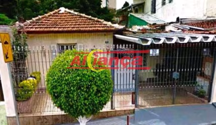 Excelente casa muito bem localizada !!!!!  São duas casas