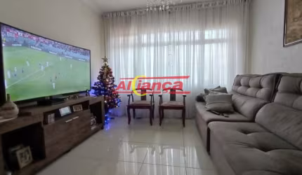 Sobrado para Alugar - 3 Quartos - 187m² - Jardim do Papai, Guarulhos/SP por R$3.600,00