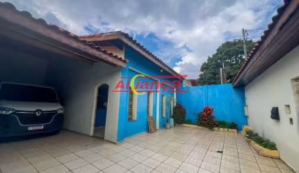 Casa Térrea no Jardim Cumbica com 250 m², 4 dormitórios, sendo 1 suíte, 4 vagas