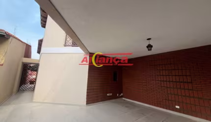 Sobrado 4 dormitórios com 01 suite