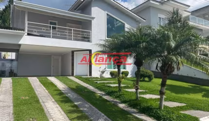 LINDA CASA EM CONDOMÍNIO FECHADO