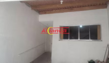 SOBRADO COM 3 DORMITORIOS SENDO 1 SUITE LOCALIZADO NO BAIRRO JD ALMEIDA PRADO - GUARULHOS/SP