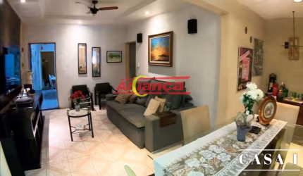 Casa à venda com 250m², 4 quartos e 2 vagas- Jd City- Guarulhos-SP.