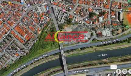 Area comercial e residencial na divisa de Guarulhos