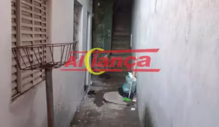 imovel com 3 casas de 2 dormitorios cada com salão comercial