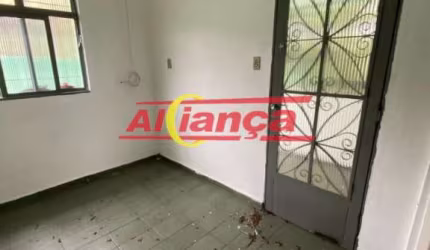 Casa com 2 quartos à venda na Avenida Estados Unidos, 53, Vila Nova Bonsucesso, Guarulhos, 300 m2 por R$ 530.000