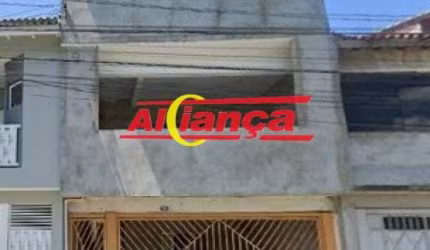 SOBRADO DIVIDIDO EM 2 CASAS COM TERREÇO NO PARQUE FLAMENGO EM GUARULHOS, SP