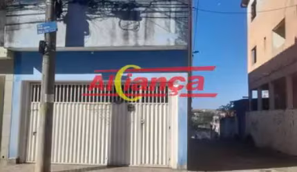 SOBRADO NO JARDIM CUMBICA COM 6 DORMITÓRIOS, 4 VAGAS DE GARAGEM