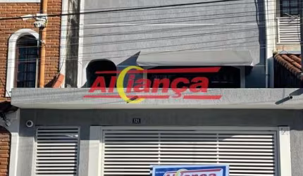 SOBRADO EM BAIRRO RESIDENCIAL  CLASSE MÉDIA
