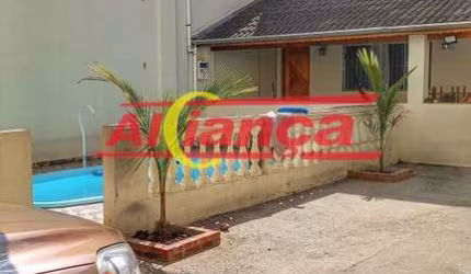Casa para renda no Jardim Flor da Montanha perto do Shopping Maia