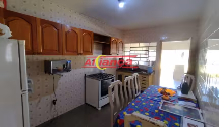 CASAS RESIDENCIAIS Á VENDA PARA RENDA DE ALUGUEL NO JARDIM PARAISO - GUARULHOS/SP