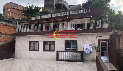 SOBRADO NO BAIRRO SANTA EMÍLIA, ENORME, DUAS CASAS NO MESMO TERRENO ( DOCUMENTADAS )