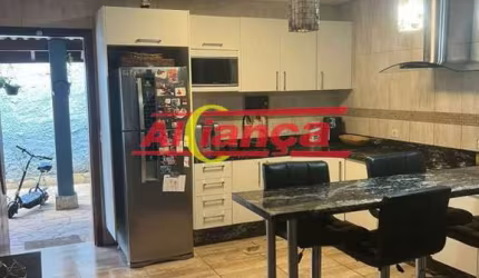 Chacara em Atibaia 1800 metros, 03 dorm, suite 08 vagas - Aceita financiamento