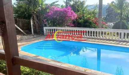 Chacara em Atibaia com 02 dorm, 01 banheiro, piscina