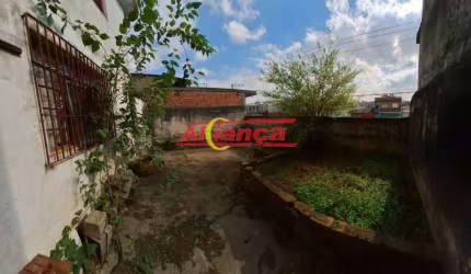 casa na vila Augusta com fundospara Av.Humberto de Alencar Castelo Branco