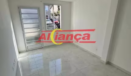 Sobrado à Venda Condomínio Villa Alegre