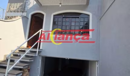SOBRADO COM 2 Suítes e Closet no Jd. Santa Cecília