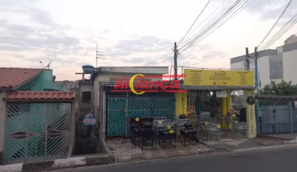 Terreno com casas antiga, à venda em Guarulhos