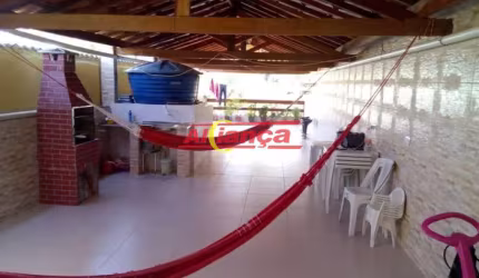 Venda de Sobrado Maravilhoso com Piscina