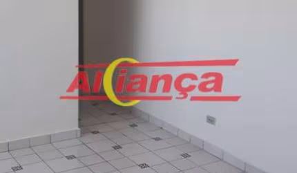 Apto Centro de Guarulhos, 70m, 02 dormitórios, 01 banheiro, com Planejados. R$ 280 mil