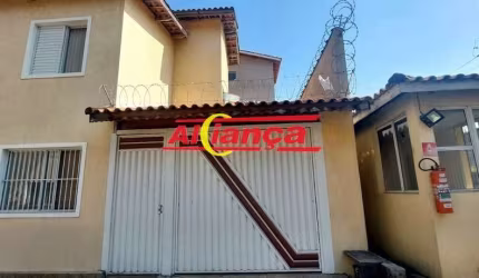Sobrado reformado em Condomínio Fechado´Jd. Oliveira- Aceita financiamento