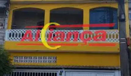 sobrado com tres casas