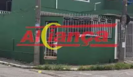 Sobrado na Vila Itapegica Próximo ao Shopping Internacional 114 m², 3 dorm, 2 vagas, churrasqueira