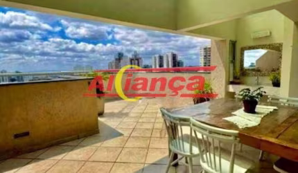 'Luxuosa Cobertura de 190m² com Terraço Gourmet e Vista Panorâmica