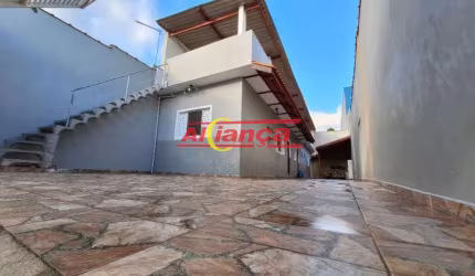 Casa com 2 Dormitórios, 1 Suíte e 2 banheiros com 5 vagas em Guarulhos