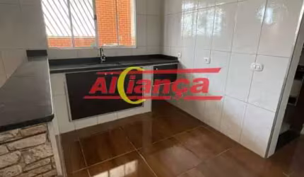 VENDE-SE Casa com 2  quartos , com 400m² - 4 vagas  - Jd. Leblon - Guarulhos/SP - POR 530.000,00