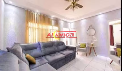 Linda Casa Térrea na Vila Guilherme com 180 m², 2 suítes e 4 vagas