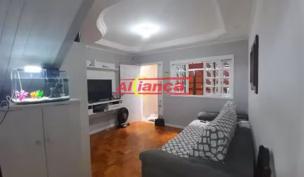 CASA  ASSOBRADADA  Á VENDA 2 DORMITÓRIOS  VILA AUGUSTA