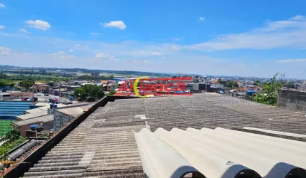 casa enorme no Jardim São Domingos, ideal para famílias grandes ou investimento