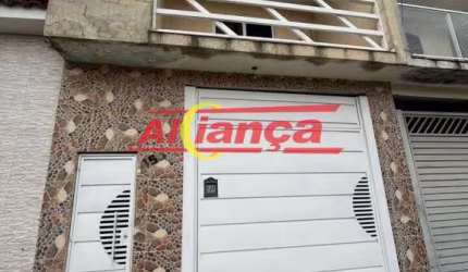 Casa com 02 dorm, 04 vagas, 125 metros no Jardim City
