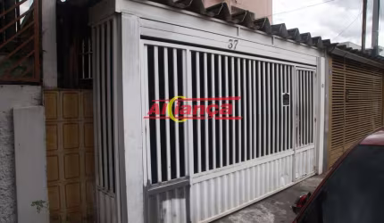 Casa 2 quartos, 2 banheiros e 2 vagas