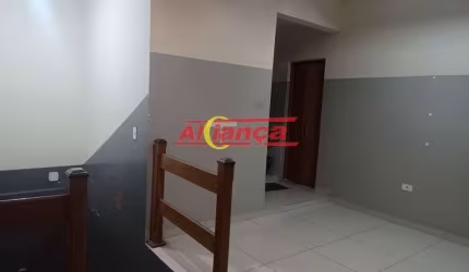 PRÉDIO COMERCIAL E RESIDENCIAL