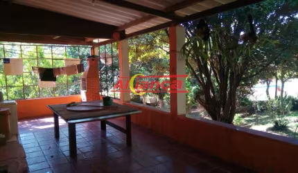 Chácara à venda em Ferraz de Vasconcelos com Mairiporã ? 2.000 m² de tranquilidade e conforto