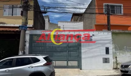 CASA TÉRREA 2 QUARTOS 5 VAGAS , QUINTAL PROX. AV TIRADENTES  435 mil