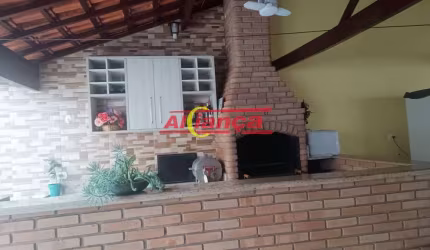 CASA COM 3 DORMITÓRIOS NO JARDIM AMÉRICA
