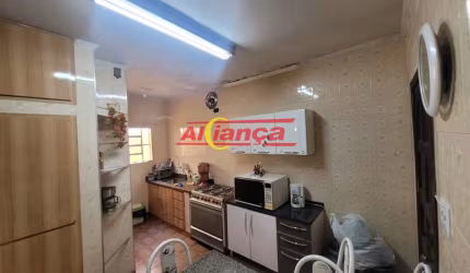 Casa para renda à venda no Cangaiba. Ótima oportunidade para investidores. Não perca