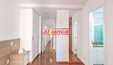 Apartamento espaçoso de 3 dormitórios, sendo 1 suíte, 96 m² de conforto com 2 vagas de garagem