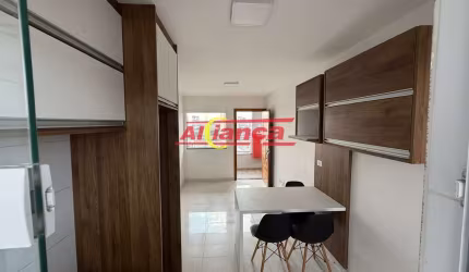 Apartamento com 2 dormitórios, sala, cozinha planejada, 1 banheiro, lavanderia com sacada fechada e