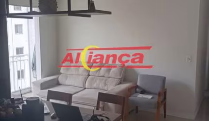 Vende-se apartamento de 52m², 2 quartos, varanda e 1 vaga. Condomínio com segurança 24h!
