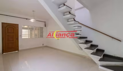 Sobrado com 3 quartos e 4 vagas, $ 460.000 - Gopouva