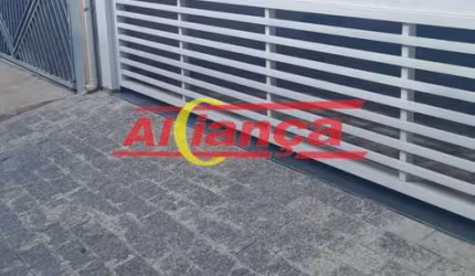2 CASAS LINDAS, UMA SENDO TERREA!!